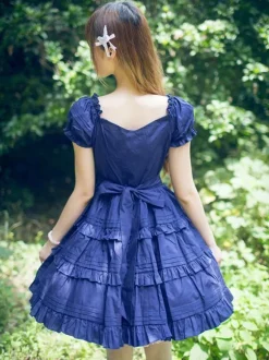 Robe Lolita classique en couches volants Lolita Robe manches courtes Lolita Op robe ornées de boucles Déguisements Halloween