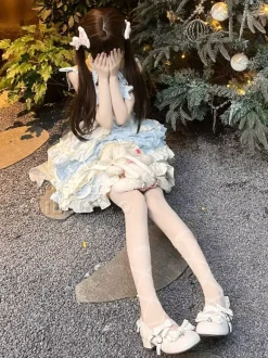 Robe Lolita Douce Ballet dos nu sans manches à volants et lacets bleue avec traîne