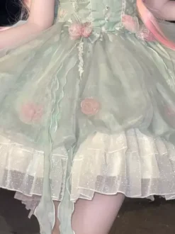 Robe Lolita douce sans manches à fleurs ras du cou vert clair avec traîne