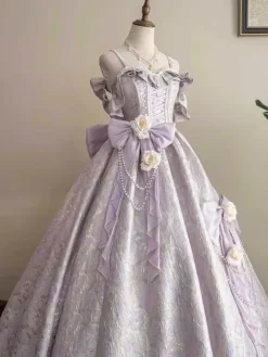 Robe Lolita féerique à spaghetti fleurs violet classique volants épaules dénudées