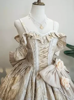 Robe Lolita féerique à spaghetti fleurs violet classique volants épaules dénudées