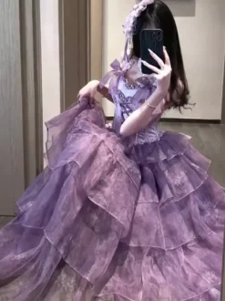 Robe Lolita féerique violette et noire à volants corset en dentelle avec n艙ud et bandage