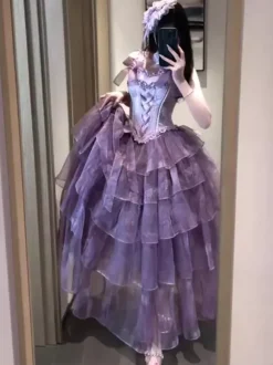 Robe Lolita féerique violette et noire à volants corset en dentelle avec n艙ud et bandage