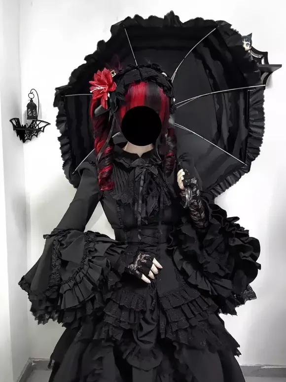 Robe Lolita gothique noire à volants manches trompette manches longues robe Lolita à volants