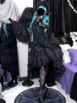 Robe Lolita gothique noire à volants manches trompette manches longues robe Lolita à volants