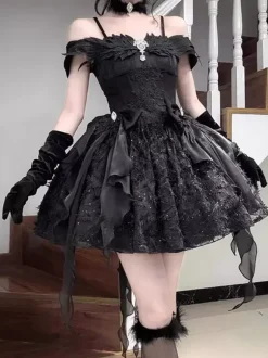 Robe Lolita gothique noire à n艙uds bretelles spaghetti épaules dénudées courte robe Lolita