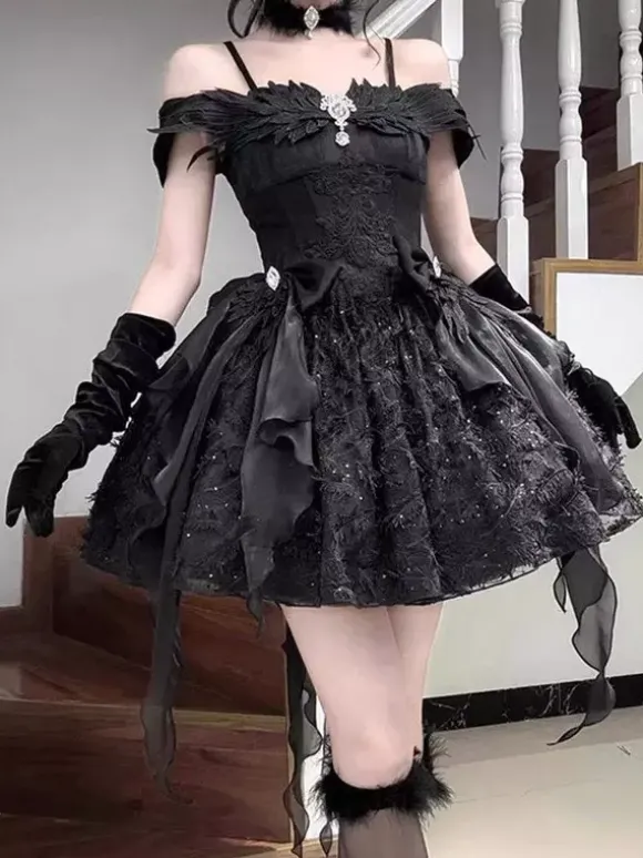 Robe Lolita gothique noire à n艙uds bretelles spaghetti épaules dénudées courte robe Lolita