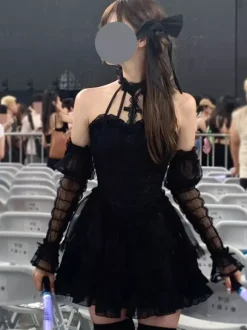 Robe Lolita noire gothique à volants et à plusieurs couches dos nu