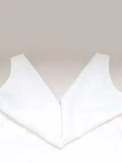 Robe longue blanche en satin pour femme - Élégante robe sans manches à col bénitier et dos nu style soie - Idéale pour les soirées d'été et les bals de fin d'année 2026