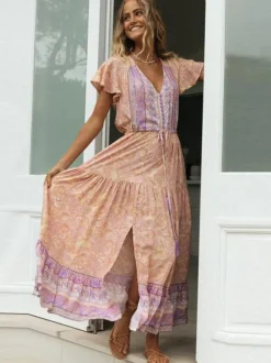 Robe longue bohème à fleurs pour femme - Robe trapèze à col V et manches papillon à volants - Idéale pour une fête d'été sur la plage 2026