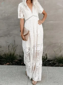 Robe longue bohème en dentelle blanche pour femme - Robe longue transparente à manches courtes et col en V - Tenue d'été pour la plage les mariages et les vacances 2026