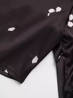 Robe longue en satin et dentelle patchwork pour femme - Imprimé floral noir col en V manches courtes coupe ajustée - Idéale pour les soirées d'été 2026
