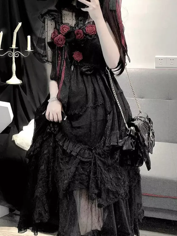 Robe longue Lolita gothique noire JSK à fleurs et dentelle à volants
