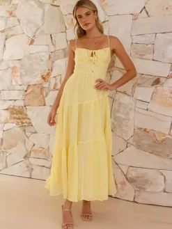 Robe longue maxi à volants pour femme - Robe nuisette longue trapèze à nouer sur le devant et buste froncé - Idéale pour les invitées aux mariages d'été à la plage (collection 2026)