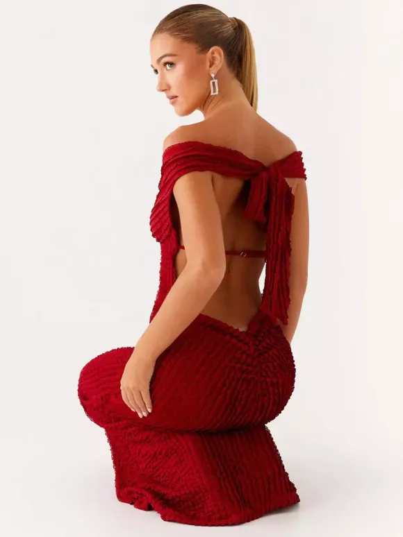 Robe longue moulante à épaules dénudées pour femme - Robe sirène texturée dos nu - Idéale pour une soirée d'été ou un mariage (collection 2026)