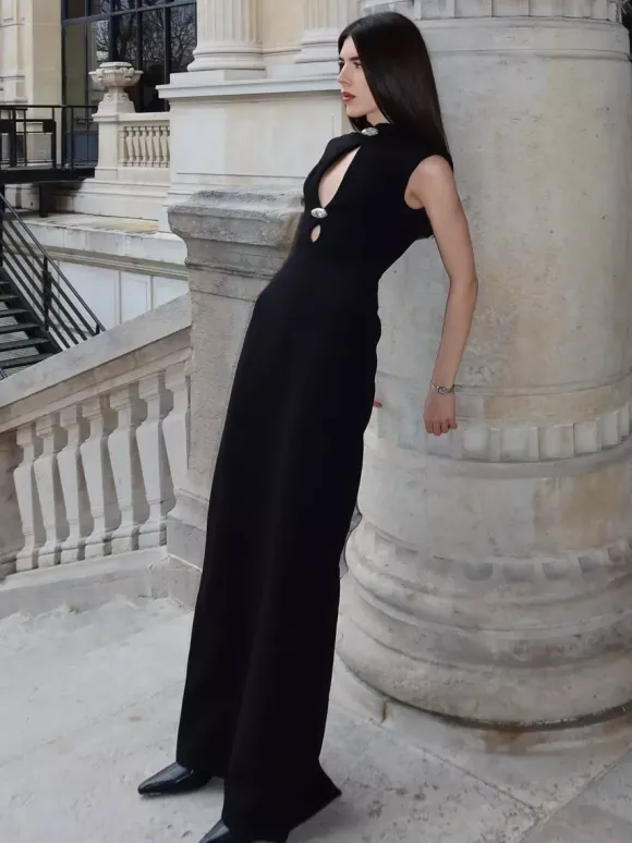 Robe longue moulante sans manches à découpe en forme de goutte d'eau pour femme 2026
