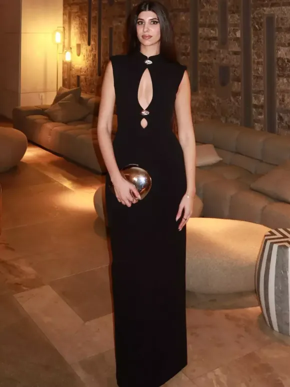 Robe longue moulante sans manches à découpe en forme de goutte d'eau pour femme 2026