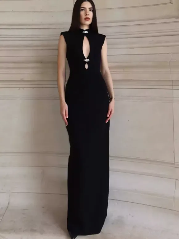 Robe longue moulante sans manches à découpe en forme de goutte d'eau pour femme 2026