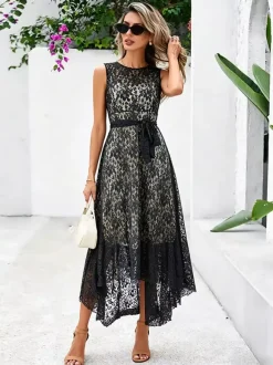 Robe longue sans manches à col rond et taille naturelle en dentelle élégante blanche