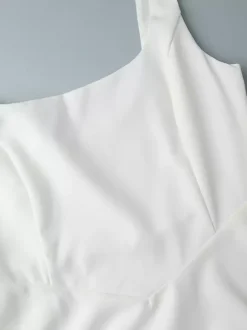 Robe longue trapèze sans manches à col carré pour l'été 2026