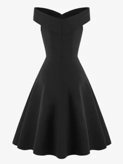 Robe midi bordeaux à épaules dénudées et coupe trapèze pour femme élégante et habillée.