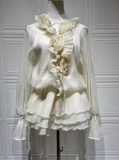 Robe mini à volants superposés pour femme - Robe patineuse bohème à manches lanternes col en V fleuri et short assorti - Fête de printemps 2026