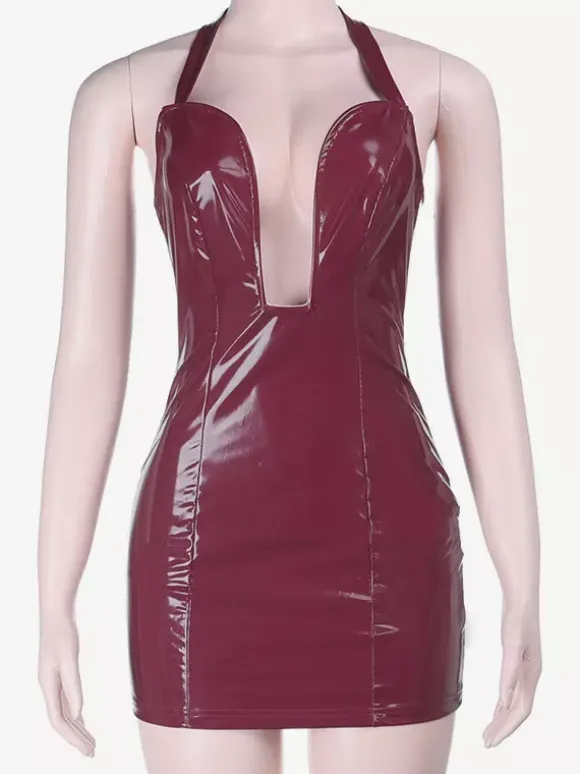 Robe mini femme en similicuir rouge foncé - Robe moulante sexy à décolleté plongeant et dos nu - Style rebelle pour vos soirées d'été 2026