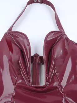 Robe mini femme en similicuir rouge foncé - Robe moulante sexy à décolleté plongeant et dos nu - Style rebelle pour vos soirées d'été 2026