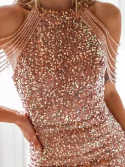 Robe Moulante en Paillettes avec Bretelles Coupe Cintrée Unicolore