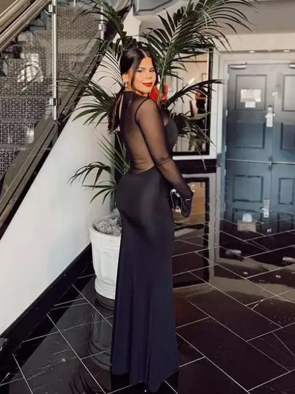 Robe moulante maxi à manches longues découpes et fronces en maille croisée sur le devant pour femme 2026