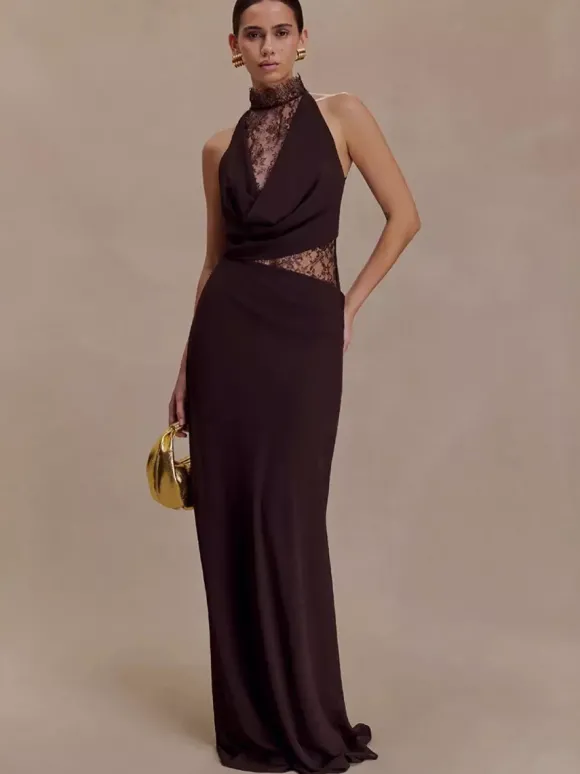 Robe moulante maxi sans manches à col montant empiècements en dentelle et découpes pour femme 2026