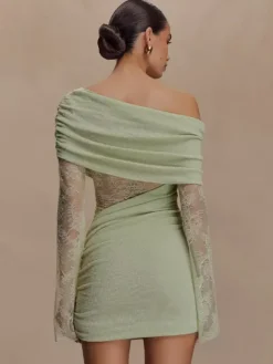 Robe moulante mini à épaules dénudées manches longues et froncée en dentelle pour femme 2026