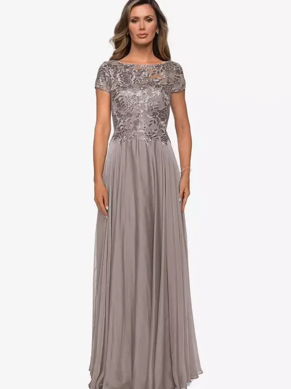 Robe mère à col bijou manches courtes ligne a robes d'invitées de mariage en dentelle