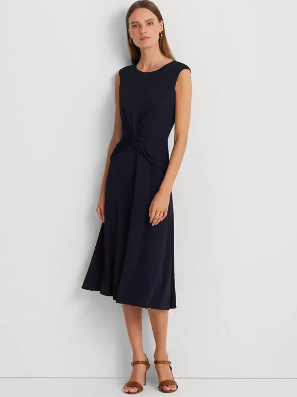 Robe mère à col bijou sans manches courte plissée robes d'invitées de mariage