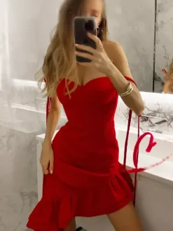 Robe nuisette rouge moulante à volants pour femme - Coupe ajustée fente haute asymétrique longue camisole - Soirée d'été 2026