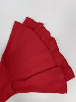 Robe rose élégante à petits boutons volants manches longues col en V et manches évasées idéale pour un rendez-vous galant.