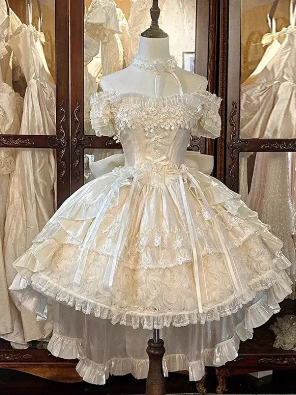 Robe Sweet Lolita en polyester sans manches à lacets et volants multiples couleur champagne.