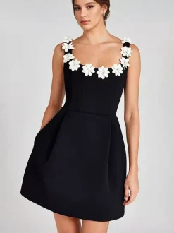 Robe trapèze avec ornements floraux sans manches dos nu robe mini-bourgeon pour fête d'anniversaire pour femmes 2026