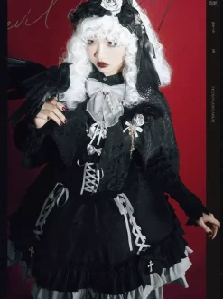 Robe à bretelles gothique Lolita d'  à volants en dentelle jacquard à blocs de couleurs rouge et noir