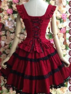 Robe à bretelles lolita éblouissante en 100% coton rouge bicolore à volants Robe A Bretelles Sans Manches Déguisements