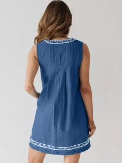 Robe courte en jean brodée pour femme - Robe d'été décontractée à col en V et noué sur le devant coupe babydoll avec poches - Vacances d'été à la plage 2026