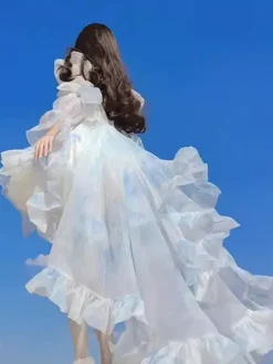 Robe courte Fairy Lolita bleu ciel clair à volants et traîne