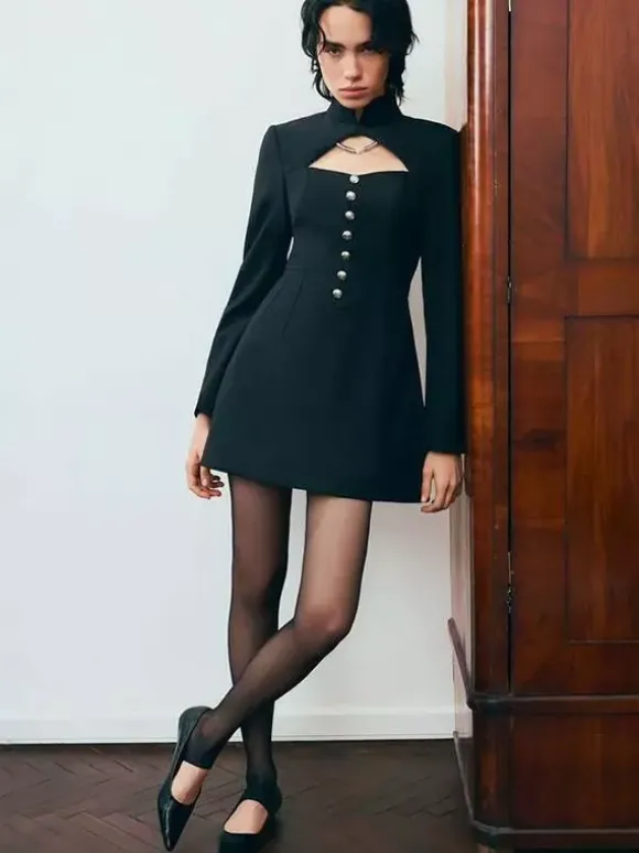 Robe courte à manches longues et découpes pour femme - Robe à col montant et boutons - Idéale pour une soirée romantique printanière 2026