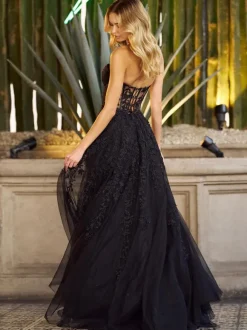 Robe de bal A-Line col en c艙ur en tulle sans manches en dentelle robes de soirée