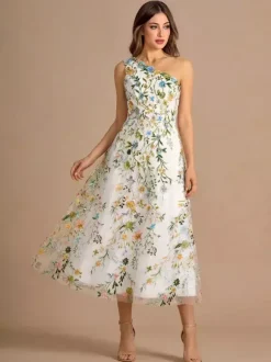 Robe de bal asymétrique à fleurs sans manches longueur thé coupe trapèze en dentelle brodée