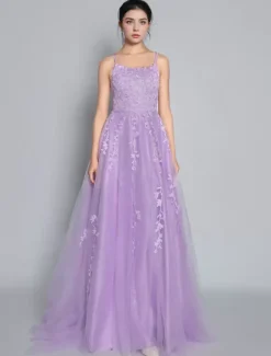 Robe de bal lavande col V à lacets dos nu criss-cross robes de soirée en dentelle