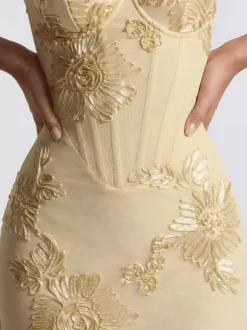 Robe de bal sirène à col c艙ur sans manches lacée ornée de fleurs en dentelle robe de soirée formelle