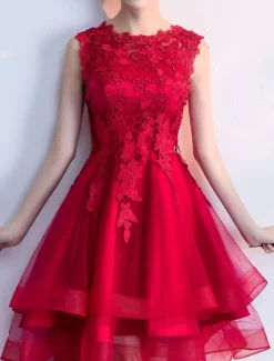 Robe de cocktaile robe de bal asymétrique col rond sans manche