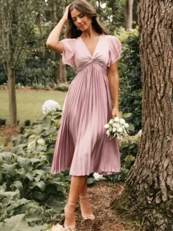 Robe de demoiselle d'honneur courte élastique en soie comme du Satin manches courtes fermeture éclair col en v robes de soirée de mariage