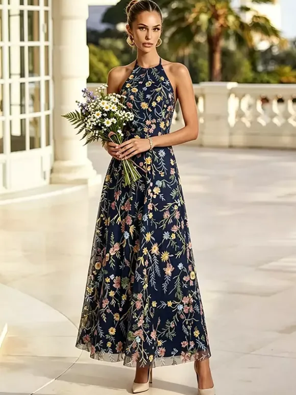 Robe de demoiselle d'honneur dos nu à broderies florales rose poudré coupe trapèze en tulle long robe de mariée longue en tulle.